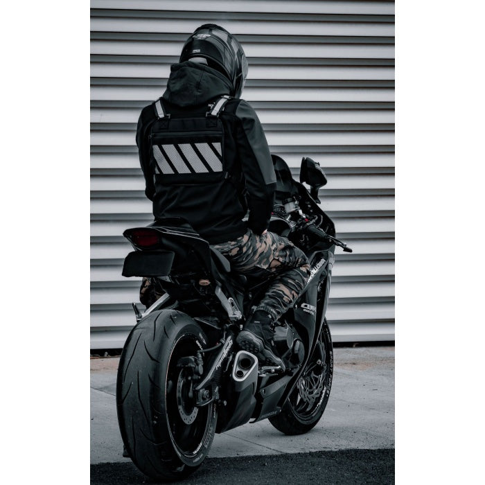 Eastern Spirit R1 Pro Serisi Black Reflektörlü Yelek Çanta 1 Adet Patch Hediyeli